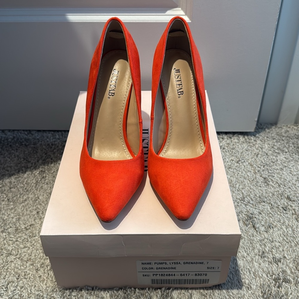 Red Orange Pumps size 7